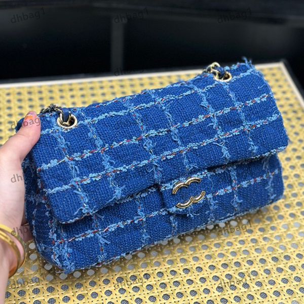 Sac à bandoulière pour femmes de créateur de mode Plaid en laine Matelasse Sac à bandoulière Sac en diagonale Sac classique Blue Girl's Sac Nom Card Solder Purse Makeup Box 25cm