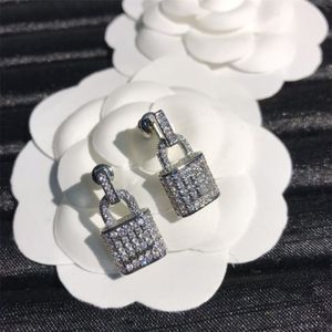 Modeontwerpers oorbellen oor noppen klassieke letters Golden Silver Sparkling Diamond Ear Stud Dames Luxury Brand Hoge kwaliteit Jood 277F