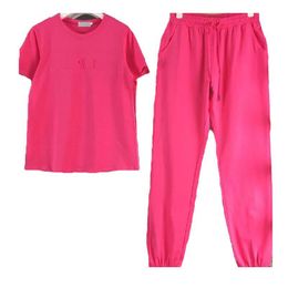 Modeontwerpers dames tweedelige set t -shirt broek tracksuits korte set sport zweren luxurys sportkleding korte mouwen voorjaar korte mouw casua oversized roze