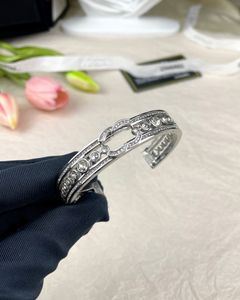 Fashion Diamond Bangle 18k Vergulde Armbanden Designer Merk Brief Vrouwen Rvs Sieraden Accessoire Hoge Kwaliteit Anniversary Gift