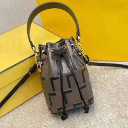 Mode Drawstring Bucket Luxury Designer Bag Women Cross Body Travel Toes Handtas Schoudertas Banden Tophandgreep Lederen portemonnee Embos 9397