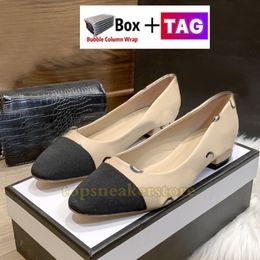 Mode kleding schoenen cnel sandalen hoog kitten hiel geitenhuid cap teen logo geprinte sandaal lage hakken slingback mid-hak lederen feest trouwkantoor schoenen