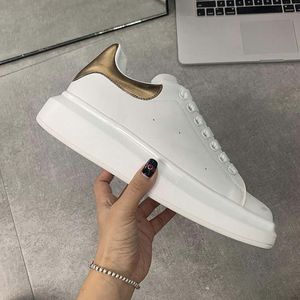 Mode geklede schoenen ontwerper luxe heren hoge kwaliteit casual damessneakers suède platte sneakers feestliefhebbers zwart wit leer roze grijs blauw