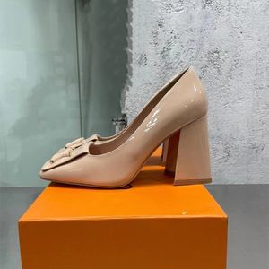 Mode kledingschoenen voor vrouwen van topkwaliteit Patent Leather Lady Pumps Luxe designer platform 8,5 cm hoog hakken Wedding Party Damesschoen Factory Footwear35--41Size