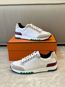 Mode Kledingschoenen Heren Hardloopsneakers Italië Klassieke elastische band Lage tops Rubber Wit Bruin Suède Veelkleurig Designer Tennis Sportschoenen Doos EU 38-45