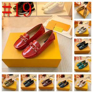 Chaussures habillées de mode chaussures mules logo triangle en métal mocassins décontractés pour femmes fête de mariage qualité cuir talon haut chaussure plate femme formelle taille sociale 34-42