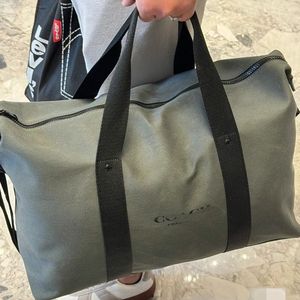 Mode Duffel Tassen Dark Green Gym Bag Travel moet een handtas met een grote capaciteit hebben