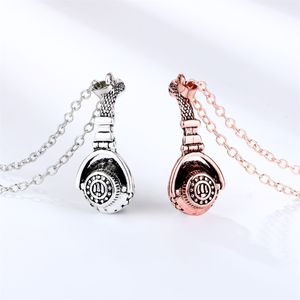 Mode écouteur aimant pendentif collier alliage collier créatif hommes et femmes saint valentin cadeau bijoux