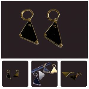 Designes de boucles d'oreilles de mode pour femmes triangle symbole pendage vintage oreille d'oreille ohrringe bijoux de haute qualité étalon top top nouveauté de nouveauté zl205 h4