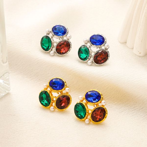 Boucles d'oreilles de mode Style spécial Designer Sier plaqué nouvelle perle Stud automne romantique amour cadeau boucles d'oreilles conception pour les femmes bijoux de mode