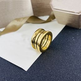 Mode Emed Stempel Designer Merk Keramische Ring Wit Zwart Sier Goud Nooit Vervagen Band Ringen Sieraden Classic Premium