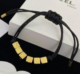 Mode Europe et Amérique Cube Dés Lettre Bracelet À Breloques Corde Noire Chaîne Designer Marque Bracelet Extensible Hommes Femmes Haute Qualité Cadeau D'amant