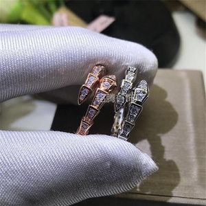 Fashion Exquise Shiny New Snake Ring Party Lovers Promesse Rings et Anniversary Rings For Women Men Bijoux Gift252M