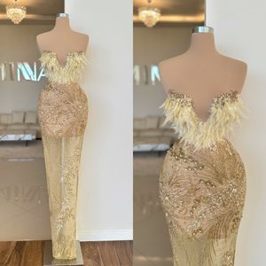 Fashion Feather Avond Jurken Strapless Mermaid Prom jurken pailletten mouwloos kijken door op maat gemaakte strass illusie feestjurken