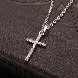 Colgantes de Cruz para mujer a la moda, collar de Jesús de cristal de Color dorado y negro, joyería para hombres y mujeres, venta al por mayor