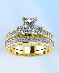 Fashion Femelle Gold Bridal Wedding Ring Set Fashion Gold Rempaked Promest CZ Stone Engagement Anneaux pour les femmes4490847