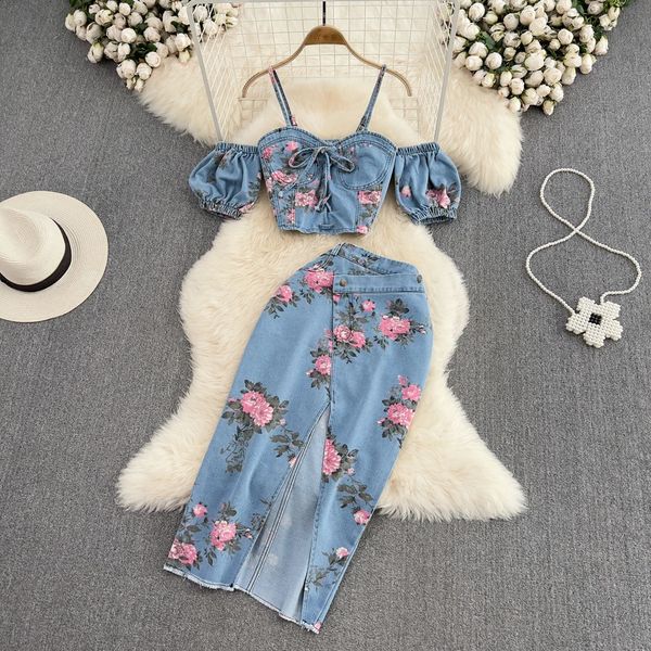 Fashion Floral Print Denim Jupe Set Spaghetti Strap Crops Crops Irregular Slim Split Jupe Summer Femmes 2PCS COITS 240423