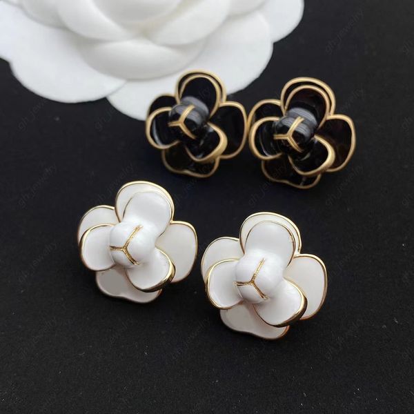 Boucles d'oreilles florales à la mode Aretes Orecchini Boucles d'oreilles de luxe pour femmes Boucles d'oreilles pour femmes Cadeau de fête de mariage Bijoux Noir Blanc En option de haute qualité avec boîte