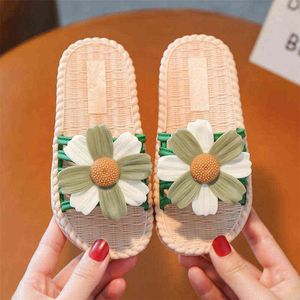 Fashion Flower Design Girls Slippers Cute Children's Sandals Zomer Home Bad Non-Slip Princess Shoe Soft Sole Casual Beach Shoe G220523