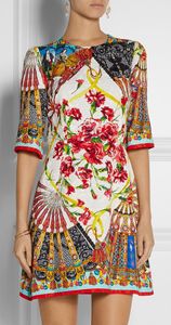 Mode bloem jacquard print vrouwen A-lijn jurk Half mouwen Mini feestjurken A5050