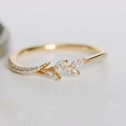 Mode Bloemen Ring Plating Rose Goud Zilver Kleur Micro Cubic Zirconia Tail Wedding Bands Dames Accessoires Sieraden Gift