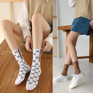 Fashion Four Seasons Designer Socks Mens dames sokken katoen goede kwaliteit 4 kleur luxe sport winter gaas letter bedrukte sok