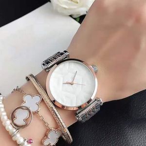 Mode pleine marque montre-bracelet femmes fille Style métal acier bande Quartz avec luxe Logo horloge AR19