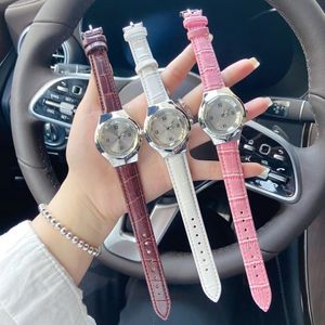 Fashion Full Brand Wrist Watches Women Girl Flower Dial Strap en cuir Luxury Luxury avec un logo horloge di36