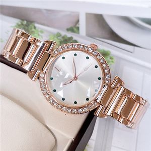 Mode pleine marque montres femmes dames fille cristal Style luxe métal acier bande Quartz horloge L90