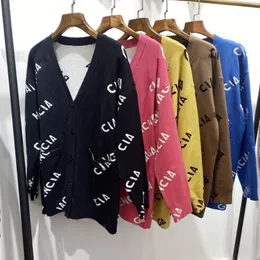 Mode Lettres complètes Pulls Cardigan Manteaux pour femmes Hommes Designer Femmes Sweats tricotés Automne Hiver Pull chaud