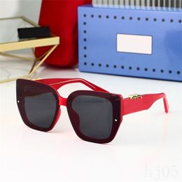 Fashion g designer zonnebrillen voor dames brillen kunststoffen dik frame mode veelkleurige gafas de sol zomer strand vergulde luxe zonnebril aaaaa PJ022 B4