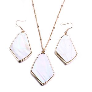 Mode geometrische onregelmatige witte shell druzy ketting goud kleur metalen kwasten lange ketting trui ketting