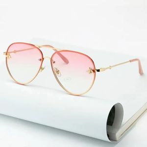 Fashion Girl is populaire gouden bijen zonnebrillen vrouwen groot full frame goggle metal klassiek merk luxe glazen heren met originele doos oversized zonnebrillen mannen