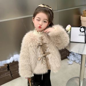 Fashion Girls Fourt Manches longues Hiver Faux Fur Coat Couleur Couleur Couleur Babe bébé fille épais vestes Top Child's Ch196 240304