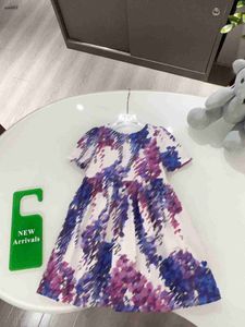Fashion Girls Jirt Leaf Modèle imprimé Robe princesse Taille 100-160 cm pour enfants Vêtements de créateurs Summer Baby Partydress à manches