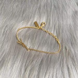 Fashion 18K Gold Y Charm Designer Bracelets for Women Party Wedding Lovers Gift Engagement Bijoux
