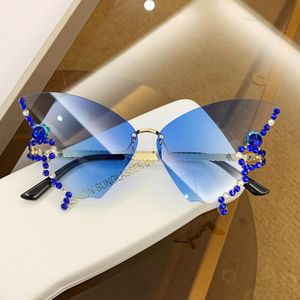 Mode dégradé papillon lunettes de soleil pour femmes Protection UV Vintage métal lunettes de soleil sans monture rétro lunettes fête drôle décor