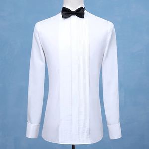 Fashion Groom Tuxedos Shirts Man Groomsmen Blanc Black Men Red Men de mariage Shirts Ocn Formeaux Collit Wingtip Collar 240329