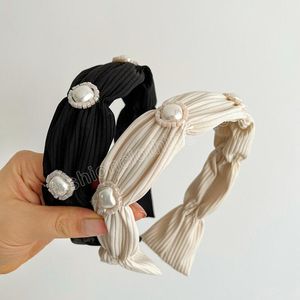 Accessoires de cheveux de mode pour adulte couleur claire tissu plissé Turban grosses perles chapeaux pour femmes bandeau