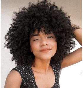 Mode Kapsel Zeer zachte korte Afro Kinky Krullend Pruik Braziliaans Haar Afrikaanse Ameri Simulatie Menselijk Haar Kinky Curly Pruik met Bang