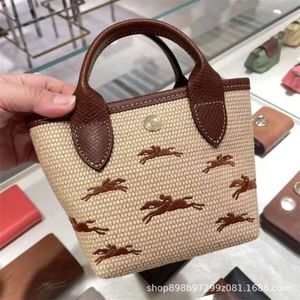 Fashion Handbag 85% Factory Promotion Trade Xiang Bag brodé de graminées tissées à grande capacité Bags de bobe