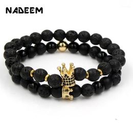 Mode À La Main 2PcsLot CZ Couronne Charme Couple Pierre De Lave Perle Bracelets Ensembles Pour Femmes Hommes Bijoux Bileklik Pulseira Masculina112810333