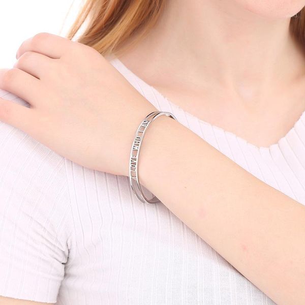 Brazalete de Metal con letras huecas a la moda, diseño de puño abierto, pulsera de oro rosa y plata para mujer, joyería de muñeca, gota