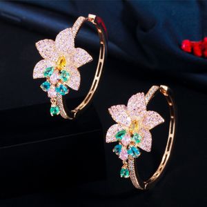 Mode Créateur Boucle D'oreille AAA Cubique Zircone Fleurs Bijoux En Cuivre Coloré CZ Cercle Boucle D'oreille Plaqué Or 18 Carats Cadeau De Saint Valentin Pour Femmes Adolescentes Filles Fête