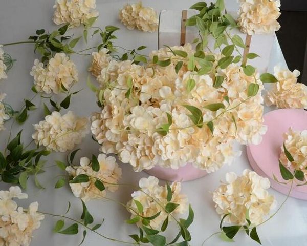 Mode Hot Luxury Artificielle Hortensia Fleur avec Tige De Fleur DIY Soie Hortensia Accessoire pour La Maison De Mariage Décoration