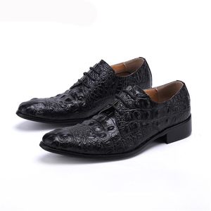 Moda italiano negro marrón oxford zapatos hechos hechos a mano encaje zapatos de vestido de cuero genuino formales