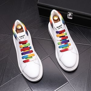 Mode Italië Casual Style Shoes Design Men Leather Sneakers Classic Lichtgewicht Buiten ademhalingsflats wandelbusine 2994