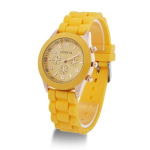 Moda Jelly Cuarzo Ginebra Reloj Correa de silicona Color caramelo Unisex Banda de goma Hombres Mujeres Chica Reloj Conjunto Analógico Colorful314t