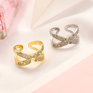 Mode-sieraden Ontwerper Letterringen Dames Loves Charms Bruiloftsartikelen Kristal 18K verguld koper Vinger verstelbare open ring Luxe accessoires