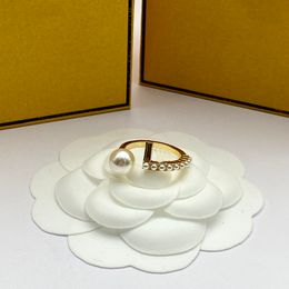Mode-sieraden ontwerper open dunne ring voor dames heren verlovingsgoud zilveren parel ringen letter F luxe lederen partij verjaardagscadeau